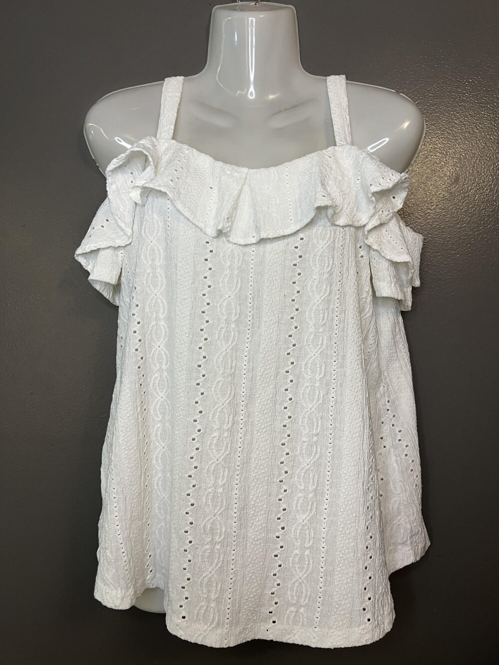 Cable & Gauge Shirt Womens Small White Ruffle Cold Shoulder Eyelet Summer Top